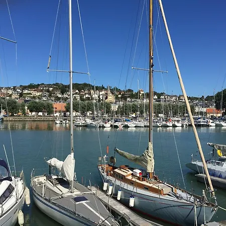 Le Petit Pressoir
